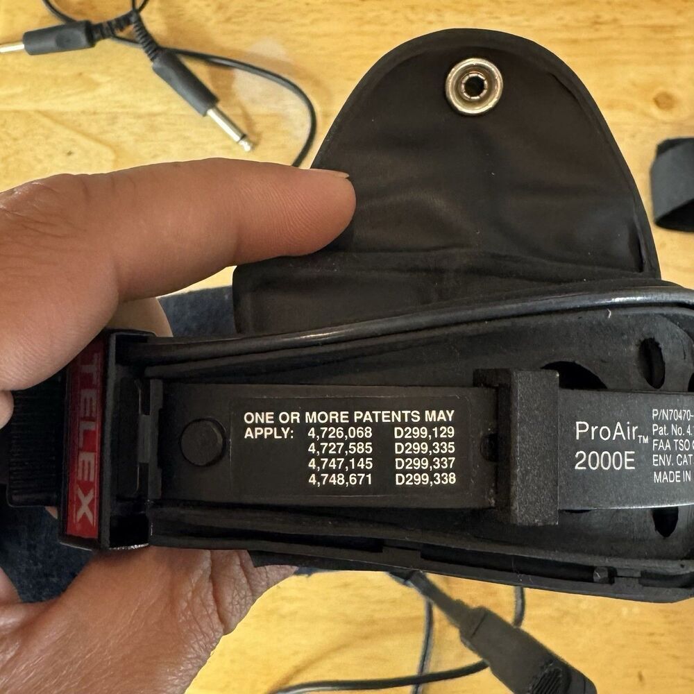 Telex ProAir 2000E Aviation Headset With Microphone And Cables Black 70470-000 - Picture 11 of 11